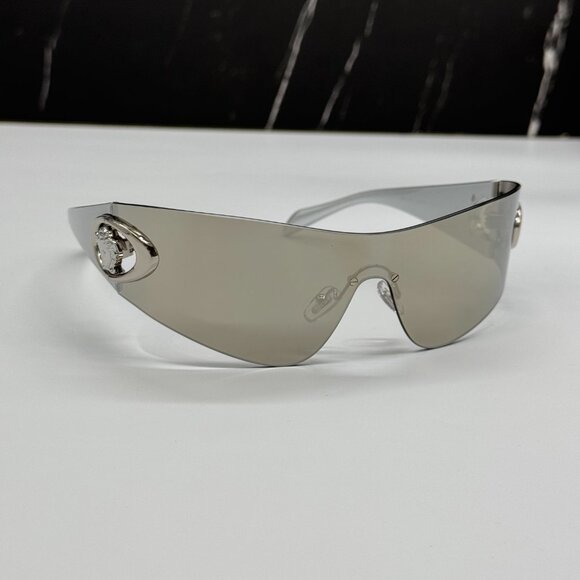 NEW VERSACE VE2280 1000/6G WOMEN SUNGLASSES SILVER VE2280 10006G EYEWEAR - Picture 1 of 12
